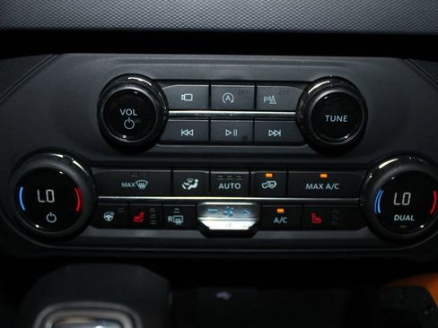 Used 2024 Ford Bronco Badlands AWD/4WD image 38