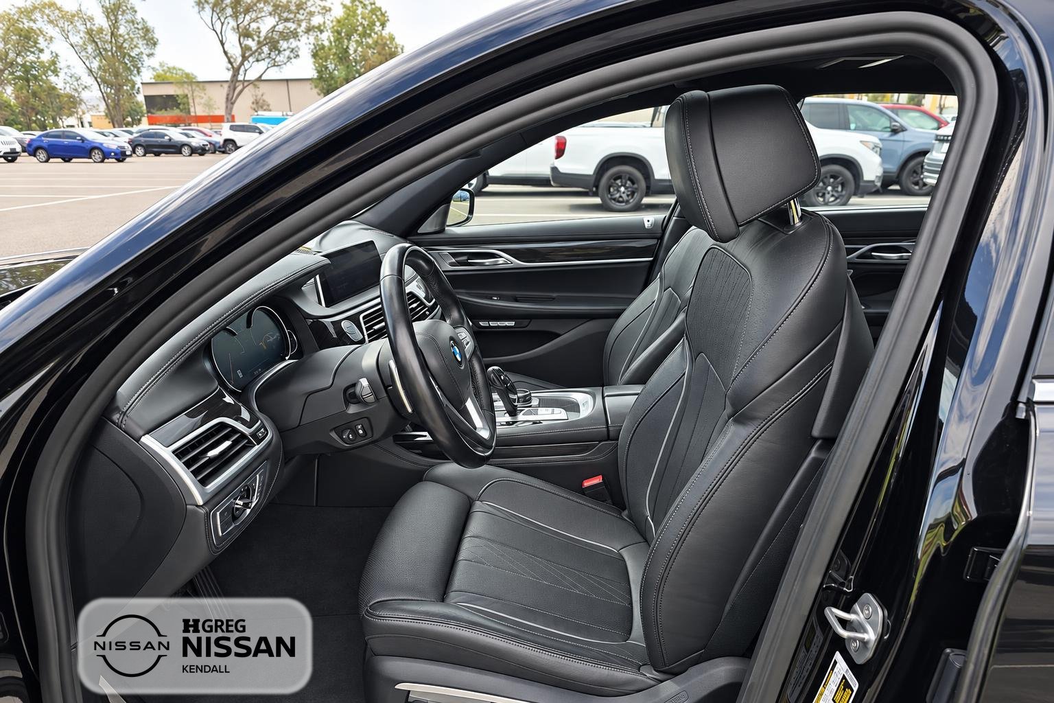 Used 2017 BMW 750i RWD image 5