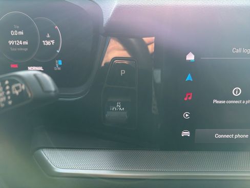 Used 2024 Porsche Cayenne image 18