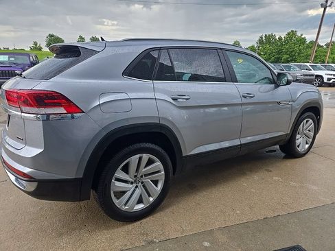 Used 2022 Volkswagen Atlas Cross Sport SE AWD/4WD image 13