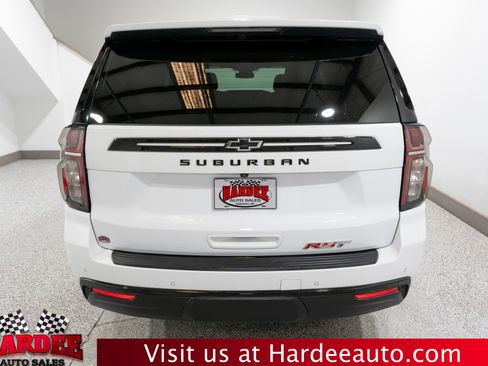 Used 2024 Chevrolet Suburban RST w/ Luxury Package image 4