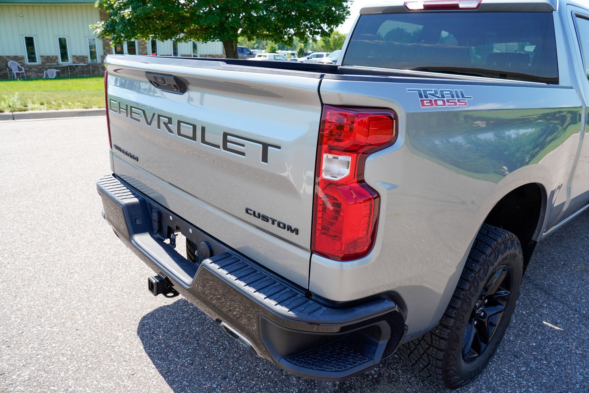 Used 2024 Chevrolet Silverado 1500 Custom Trail Boss w/ LPO, Dark Essentials Package AWD/4WD image 27
