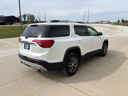 Used 2019 GMC Acadia SLT AWD/4WD image 4