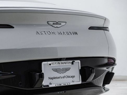 Used 2024 Aston Martin DB12 Coupe image 8