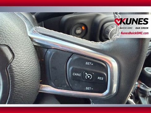 Used 2023 Jeep Gladiator Overland AWD/4WD image 13