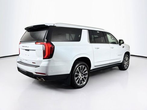 Used 2026 GMC Yukon XL Denali w/ Denali Reserve Package AWD/4WD image 11