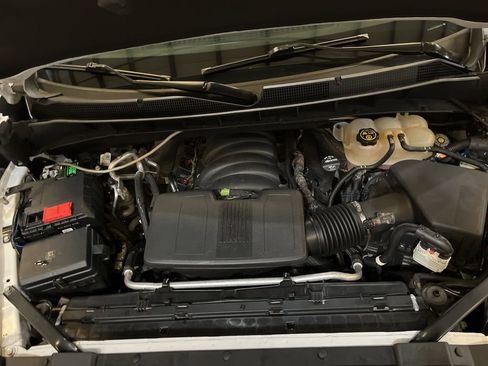 Used 2022 Chevrolet Silverado 1500 LT AWD/4WD image 14