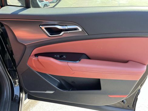 Used 2023 Kia Sportage SX image 21