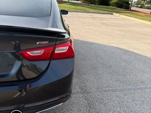 Used 2023 Chevrolet Malibu RS FWD image 5