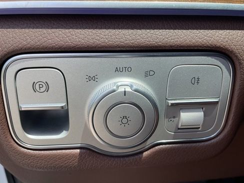 Certified 2024 Mercedes-Benz GLS 450 4MATIC image 25