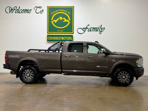 Used 2020 RAM 2500 Limited AWD/4WD image 2
