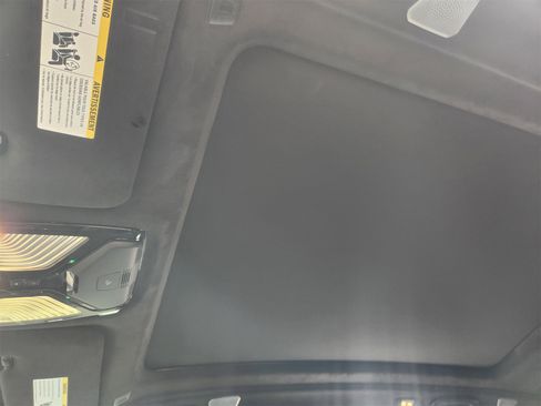 Used 2025 BMW ALPINA XB7 image 26