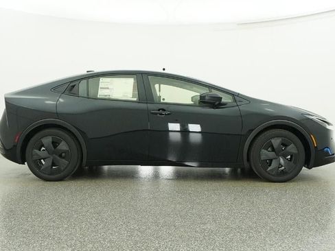New 2026 Toyota Prius LE image 60