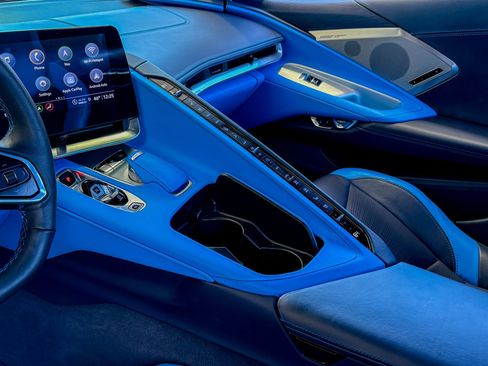 Used 2023 Chevrolet Corvette Stingray Premium Conv w/ 3LT image 23