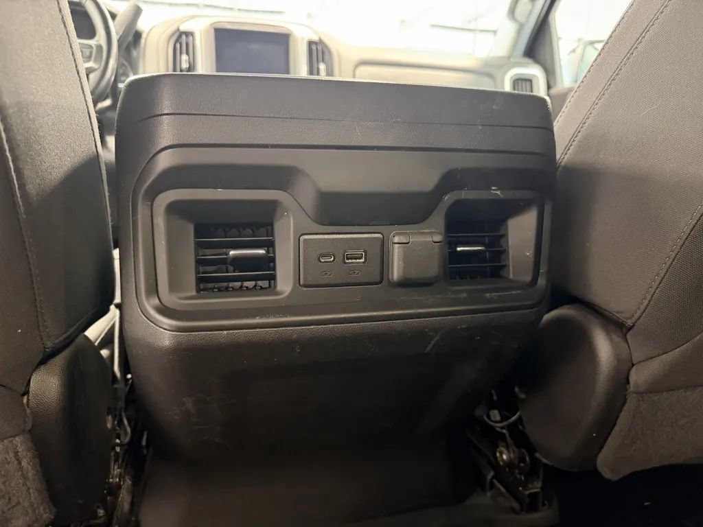 Used 2021 Chevrolet Silverado 1500 LT Trail Boss w/ LPO, Dark Essentials Package AWD/4WD image 23