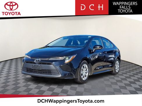 Used 2023 Toyota Corolla LE FWD image 1