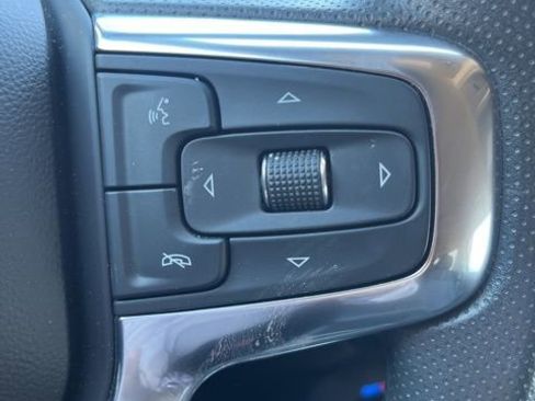 Used 2024 Chevrolet Blazer LT w/ Convenience Package FWD image 18