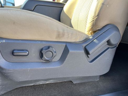 Used 2016 Ford F350 XLT w/ Snow Plow Prep Package image 22