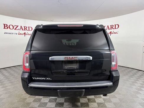 Used 2018 GMC Yukon XL Denali w/ Denali Ultimate Package AWD/4WD image 7