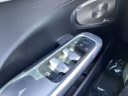 Certified 2022 Mercedes-Benz C 300 Sedan image 9