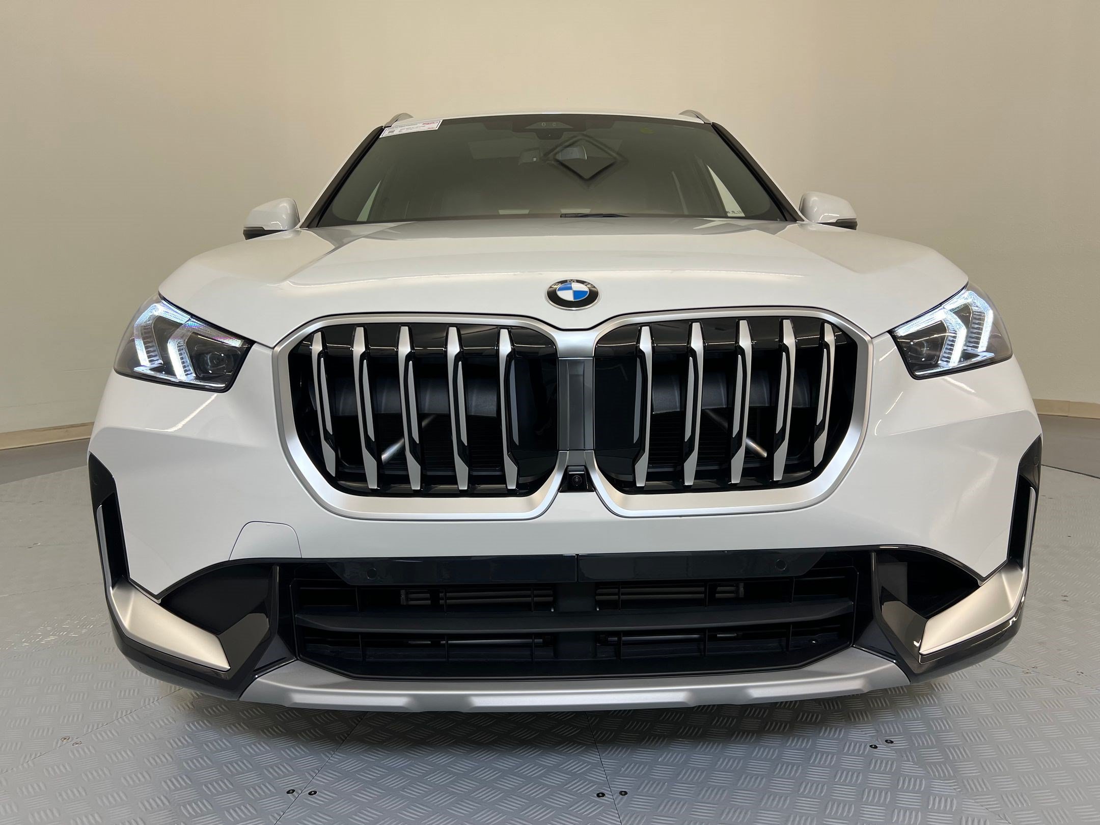 Used 2026 BMW X1 xDrive28i w/ Technology Package AWD/4WD image 5