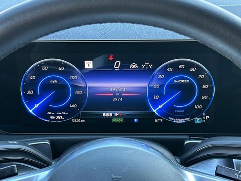 Certified 2025 Mercedes-Benz EQB 300 4MATIC image 19