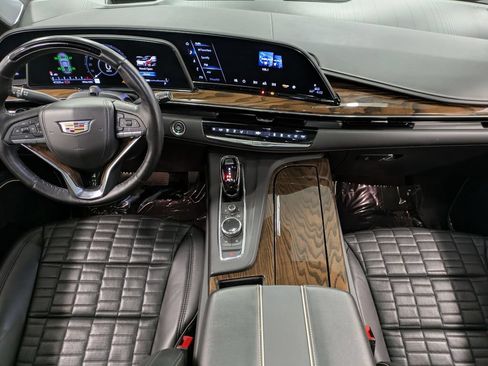 Used 2023 Cadillac Escalade Sport Platinum w/ LPO, ONYX Package AWD/4WD image 24