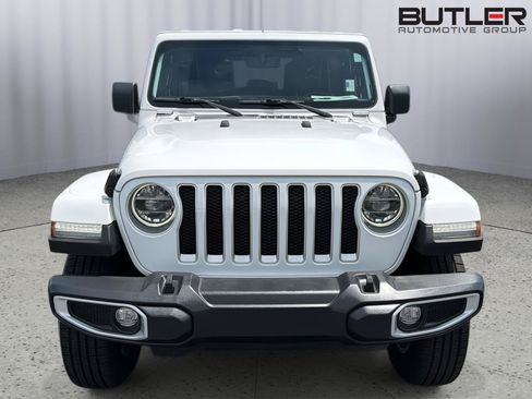 Used 2021 Jeep Wrangler Unlimited Sahara w/ Dual Top Group AWD/4WD image 9