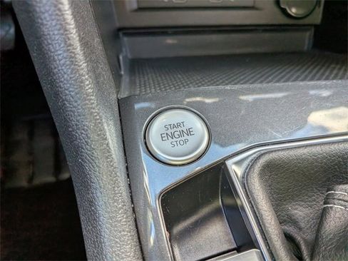 Used 2023 Volkswagen Tiguan S image 15