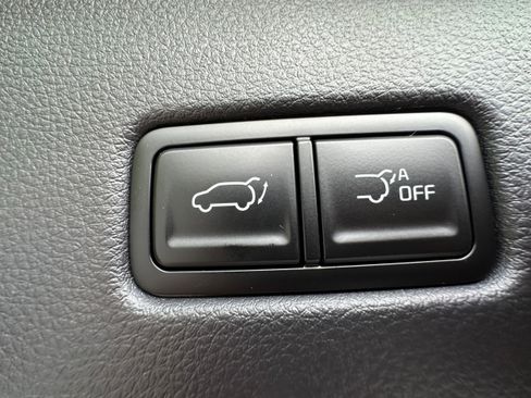 New 2026 Kia Carnival EX FWD image 14