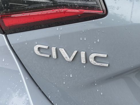 Used 2024 Honda Civic Sport image 25