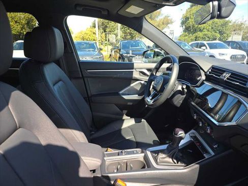 New 2025 Audi Q3 2.0T Premium image 10