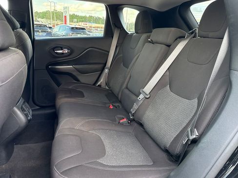 Used 2020 Jeep Cherokee Latitude image 26