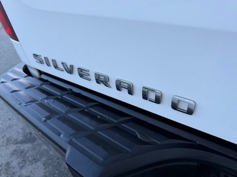 Used 2013 Chevrolet Silverado 1500 2WD Crew Cab Hybrid image 12