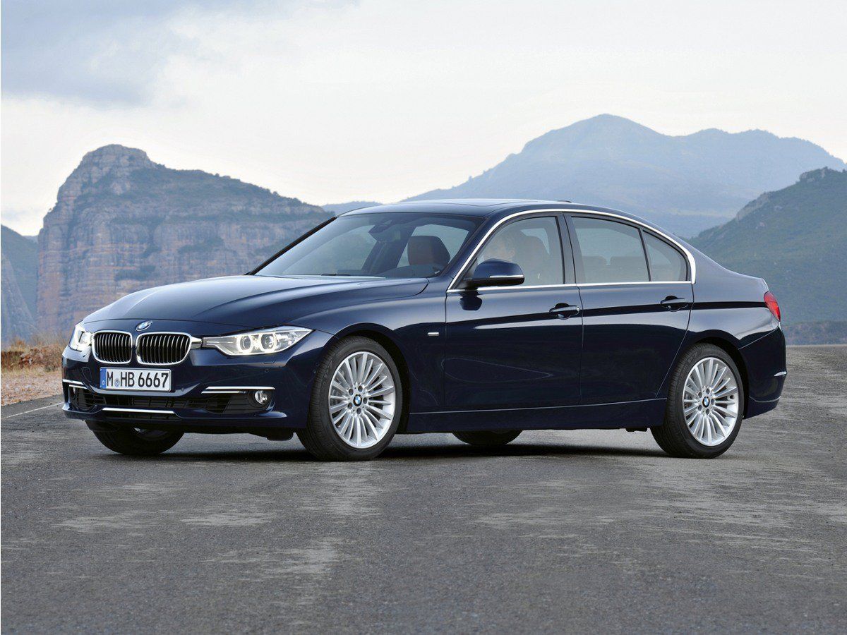 Used 2013 BMW 328i xDrive Sedan AWD/4WD image 1