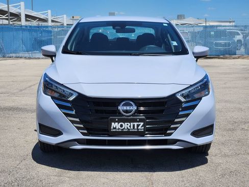 Used 2025 Nissan Versa SV FWD image 2