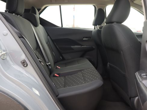 Used 2023 Nissan Kicks SV image 11