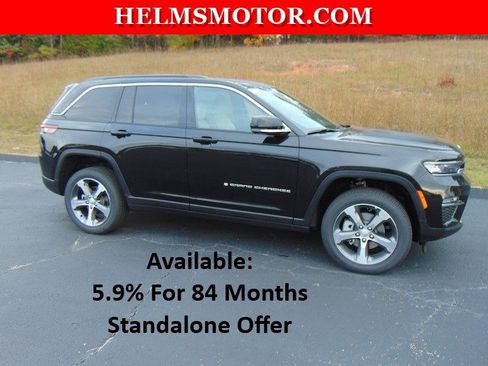 New 2025 Jeep Grand Cherokee Limited RWD image 1