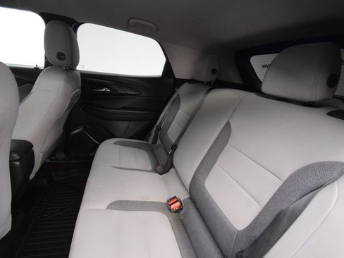 Used 2022 Chevrolet TrailBlazer LT w/ Driver Confidence Package FWD image 21