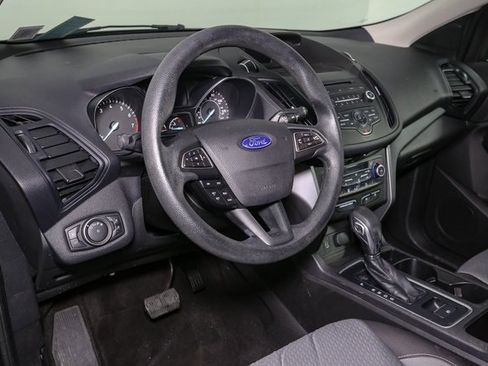 Used 2018 Ford Escape SE image 19