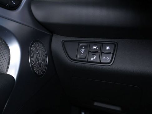 Used 2020 Genesis G70 2.0T w/ Elite Package image 28