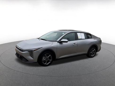 Used 2025 Kia K4 FWD image 8