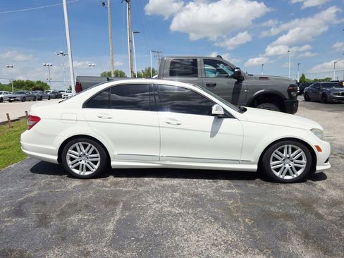 Used 2009 Mercedes-Benz C 300 4MATIC Sedan image 2