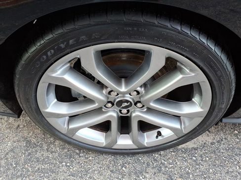 Used 2022 Ford Mustang GT Premium w/ Equipment Group 401A image 9