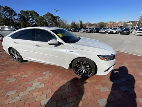 Used 2022 Honda Accord Touring image 25