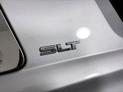 Used 2018 GMC Yukon SLT w/ Open Road Package image 10