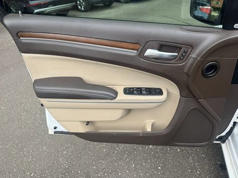 Used 2012 Chrysler 300 C Luxury Series RWD image 16