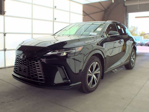 Used 2024 Lexus RX 350 AWD image 3