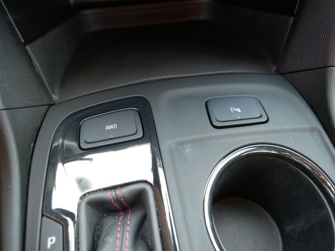 Used 2022 Chevrolet Equinox RS w/ RS Leather Package image 32