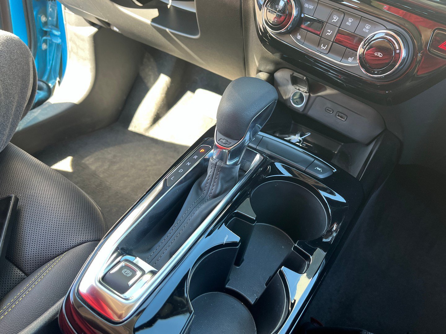 Used 2026 Chevrolet Trax ACTIV w/ Sunroof Package FWD image 16